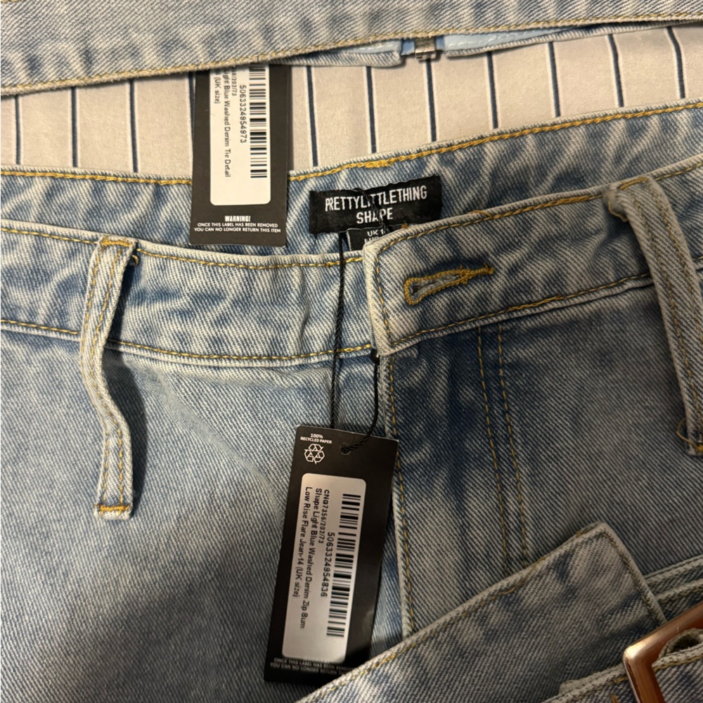 PrettyLittleThing Two Piece Denim Set - Picture 4 of 4